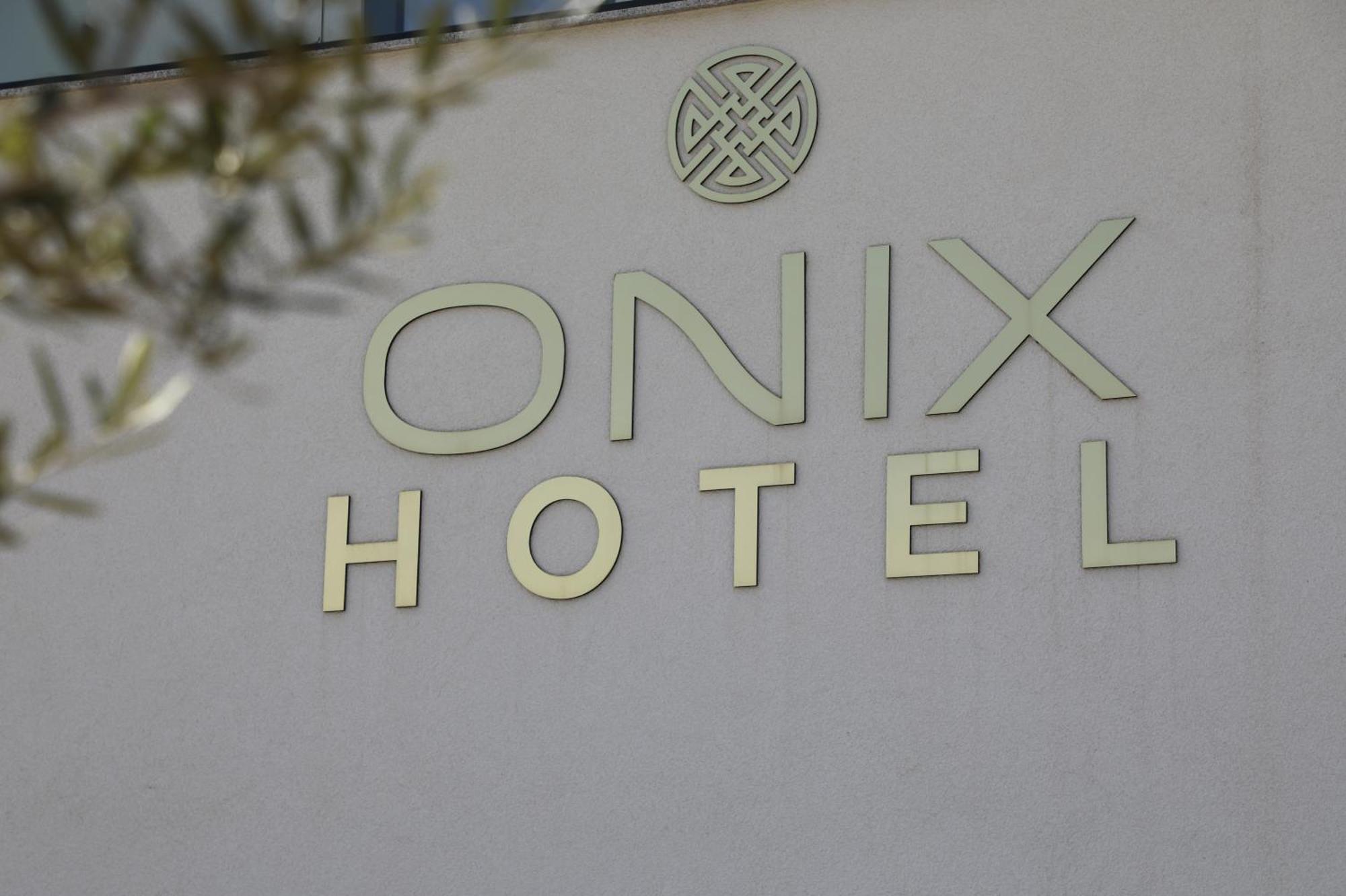 Onix H 4* Ksamil