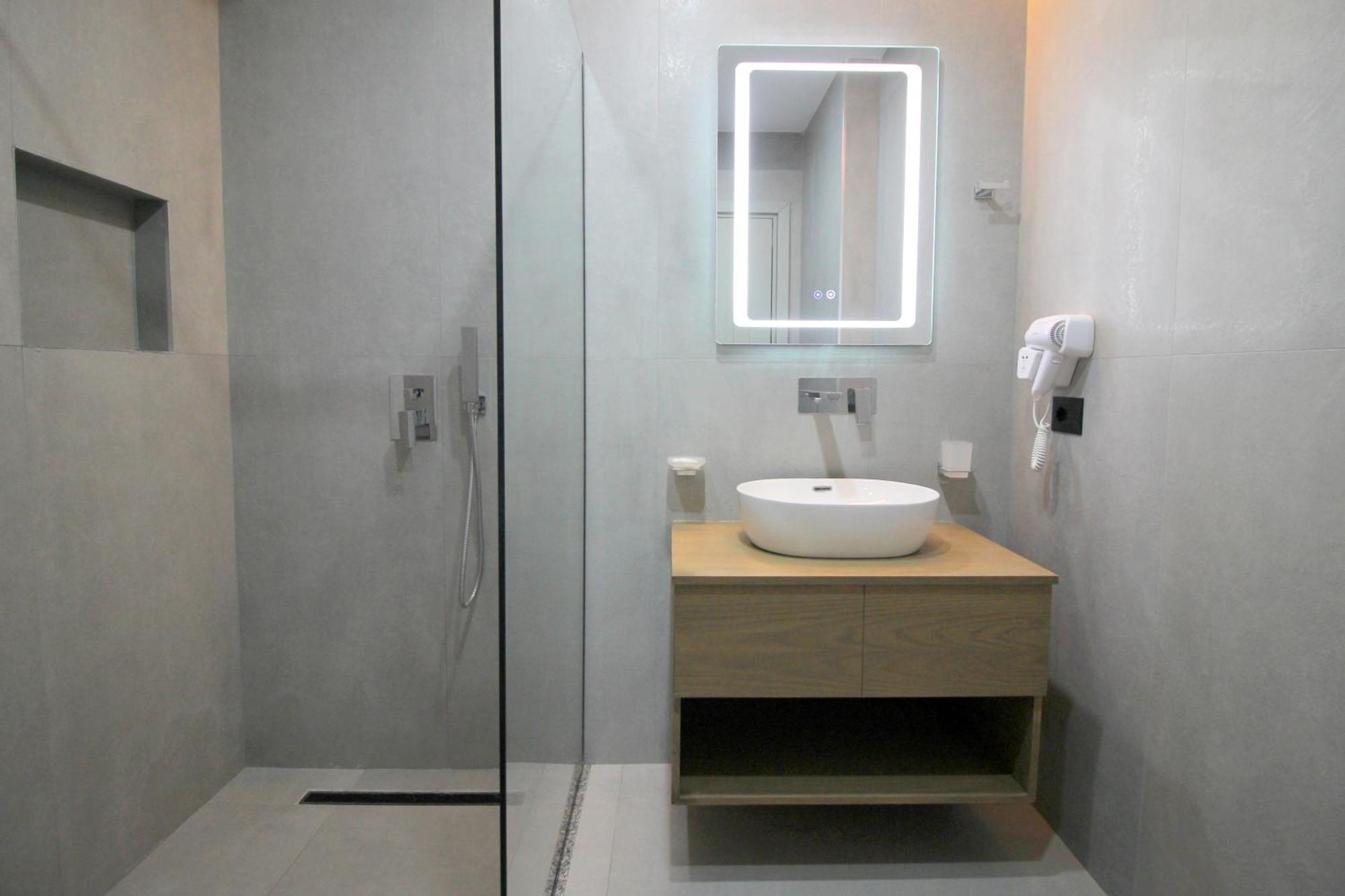 Onix H Hotel 4*